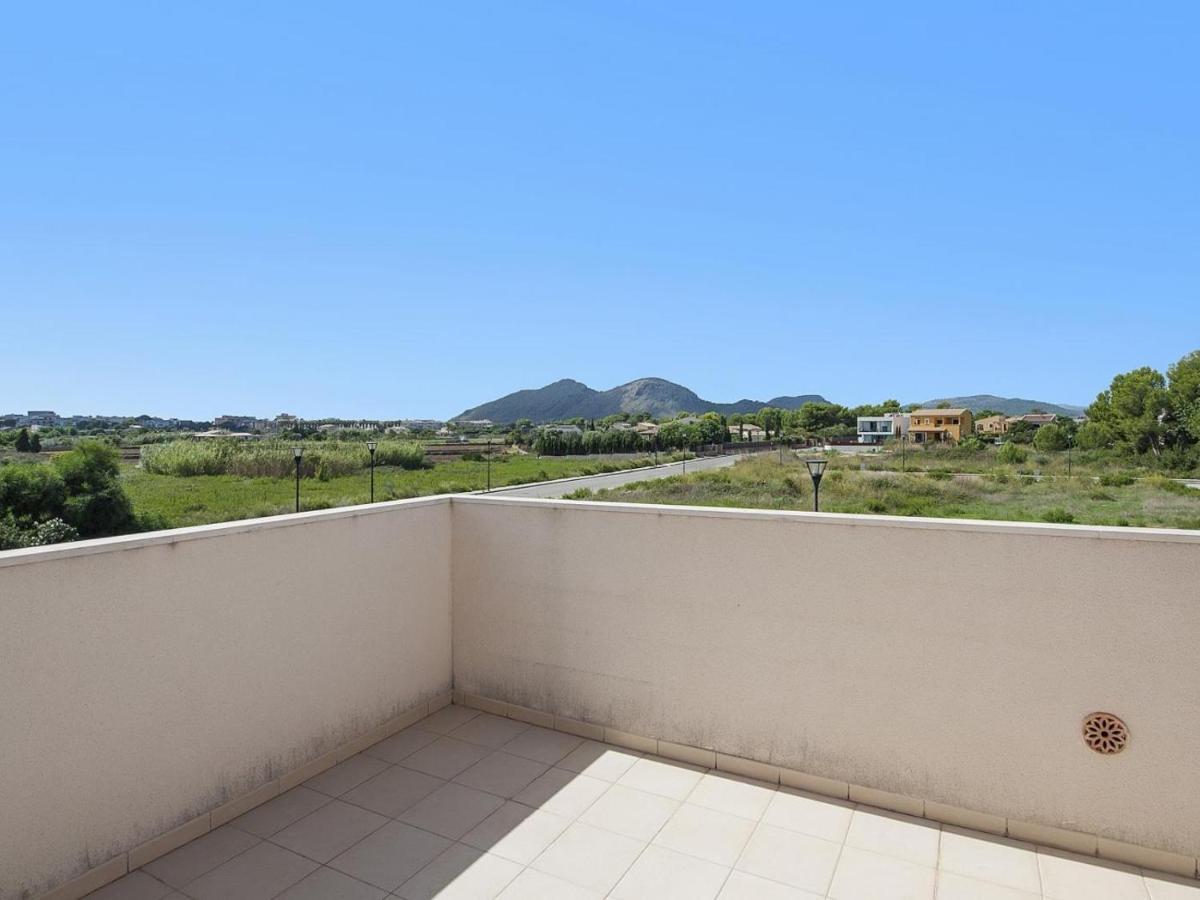 Marisa I Villa *