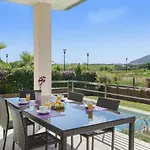 Villa Marisa I