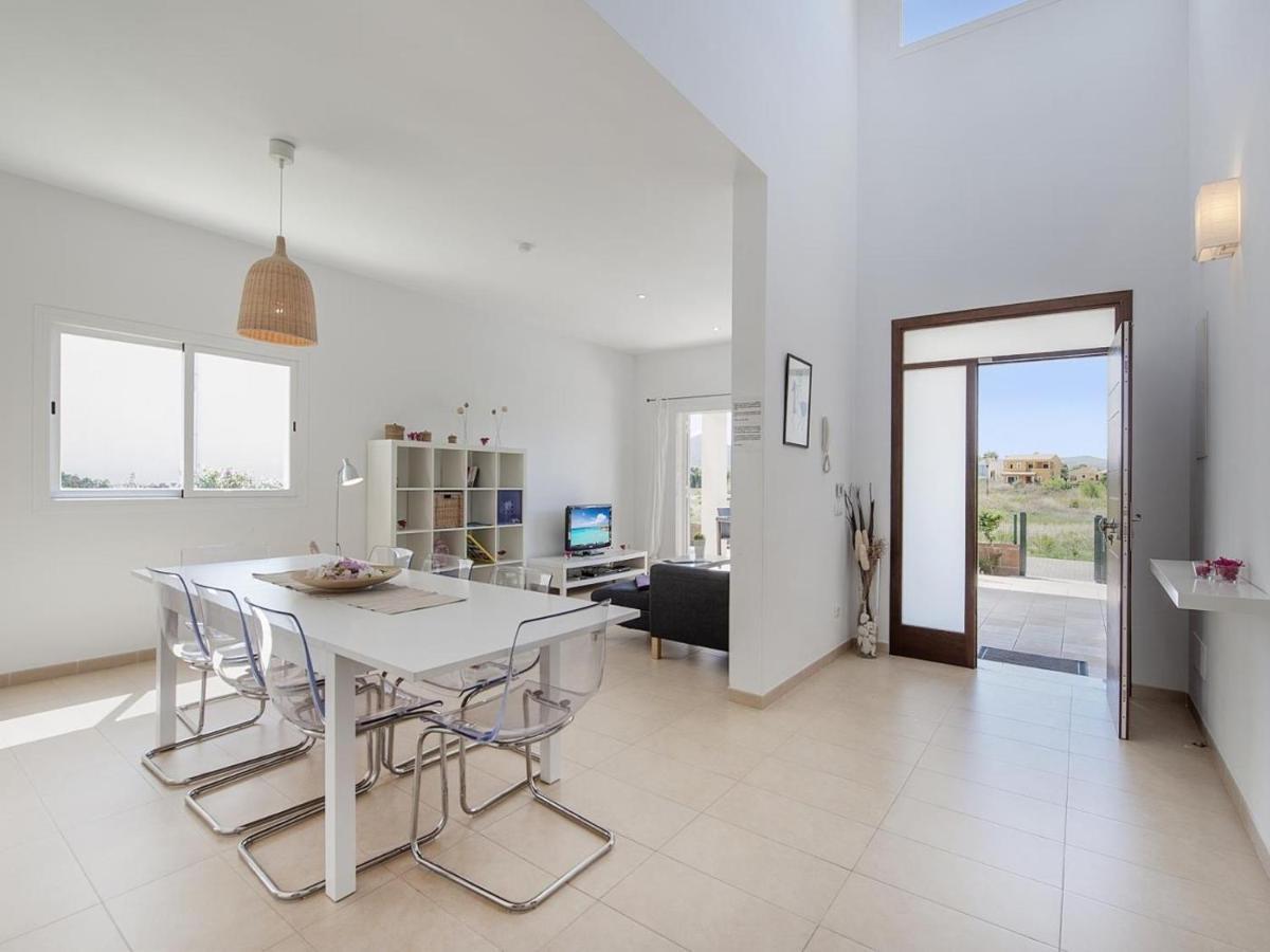 Marisa I Villa *
